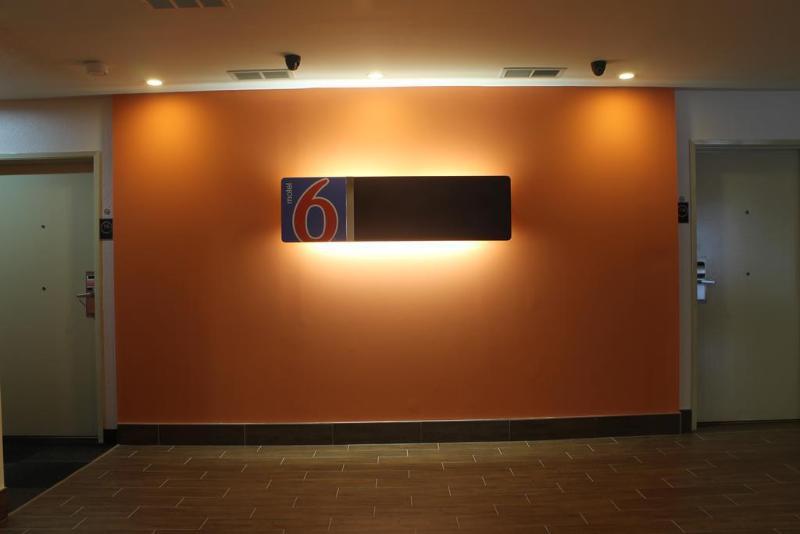 Motel 6-Atlanta, Ga - Downtown Εξωτερικό φωτογραφία